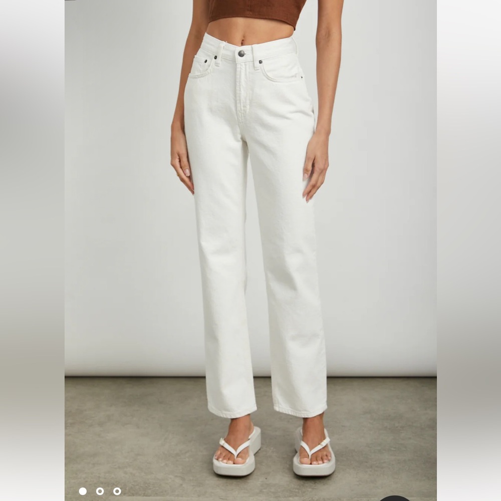 New ~ RAILS ~ Topanga High Rise Straight Jeans 28 VACAY CLOSET STAPLE FLAW
